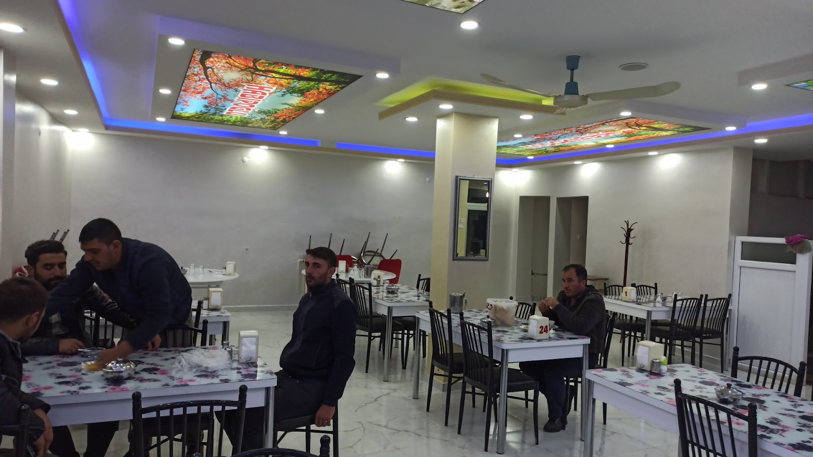 Habiboğlu restorant — fotoğraf 1