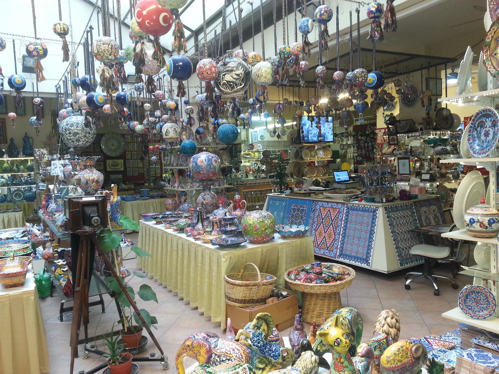 Hacivat Shop — fotoğraf 1