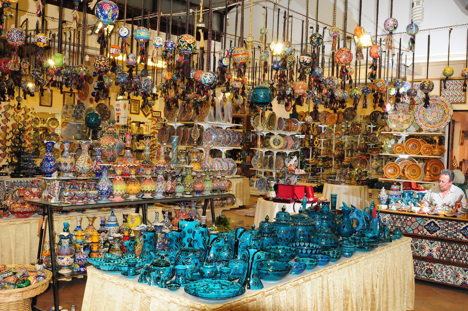 Hacivat Shop — fotoğraf 2