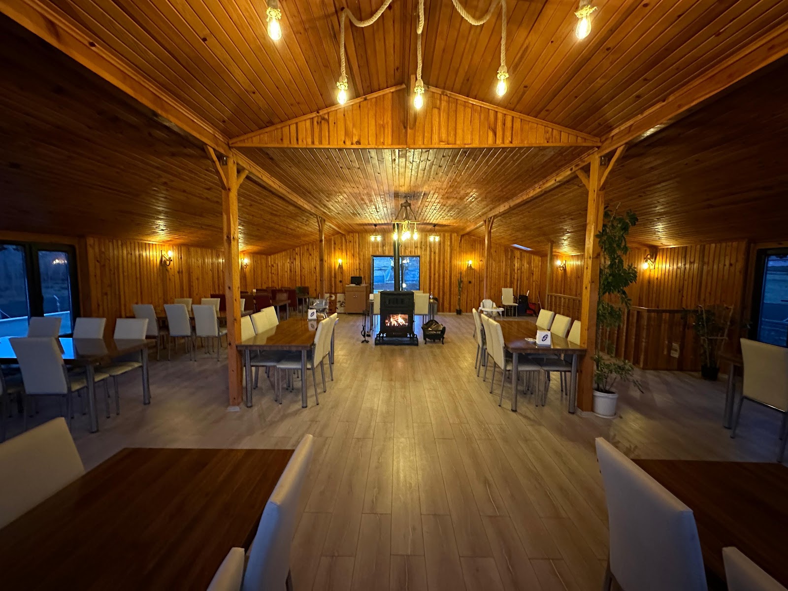 Hafik gölü Öztürk tesisleri — fotoğraf 1