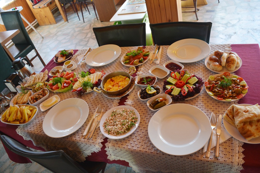 Hamsilos tatil köyü - otel restoran serpme köy kahvaltı — fotoğraf 2