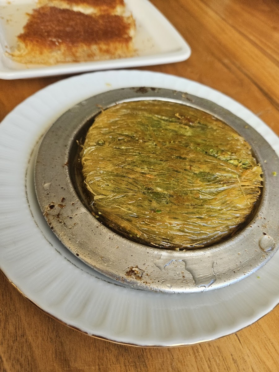 Hatay Ferah Künefe ve Baklava Salonu — fotoğraf 2