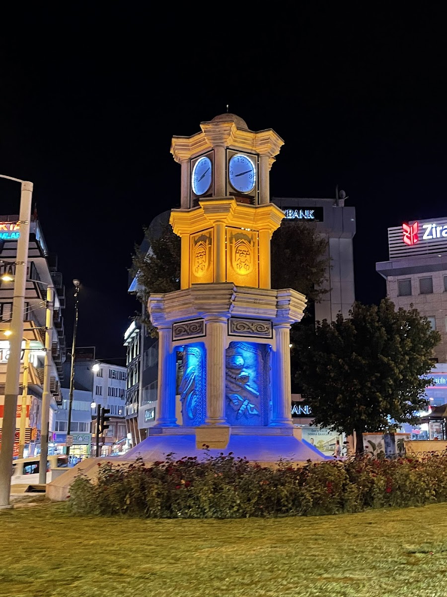 Heykel Saat Kulesi — fotoğraf 1