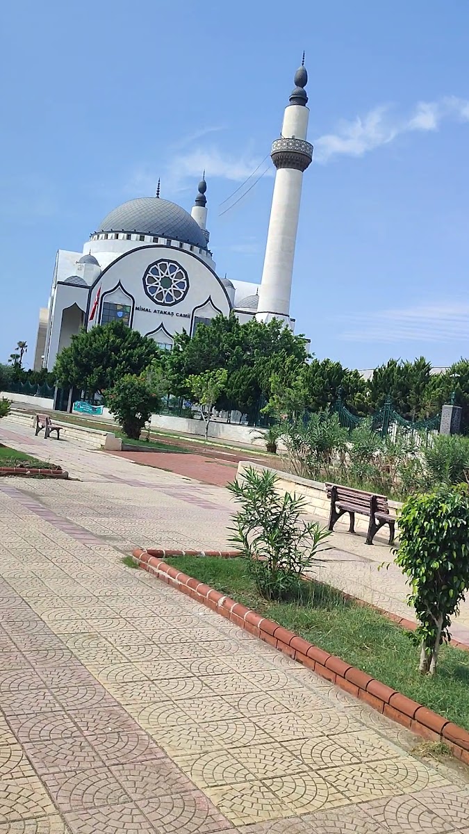 İskenderun Nihal Atakaş Camii — fotoğraf 3