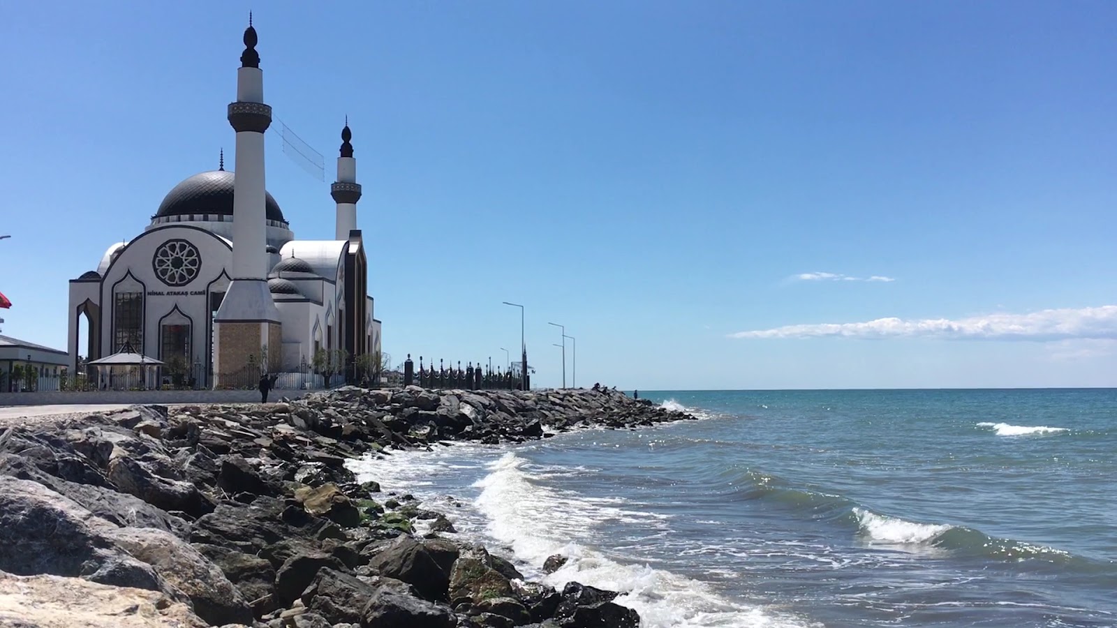 İskenderun Nihal Atakaş Camii — fotoğraf 4
