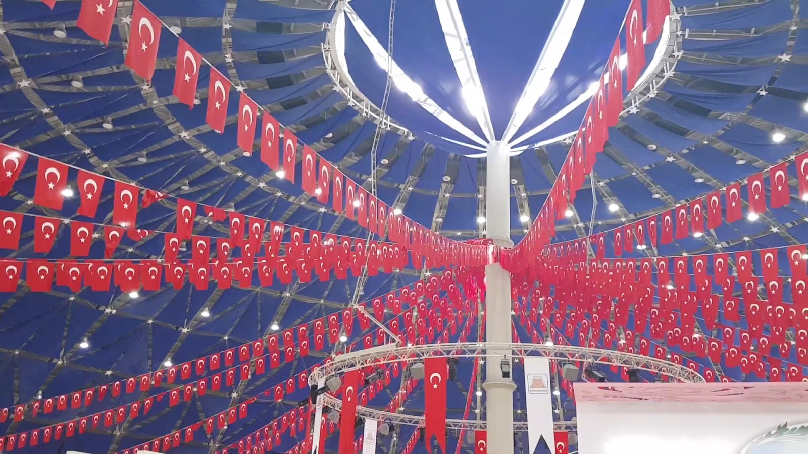 Isparta Gökkubbe Fuar ve Kongre Merkezi — fotoğraf 3