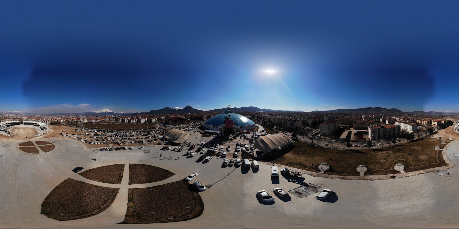 Isparta Gökkubbe Fuar ve Kongre Merkezi — fotoğraf 4