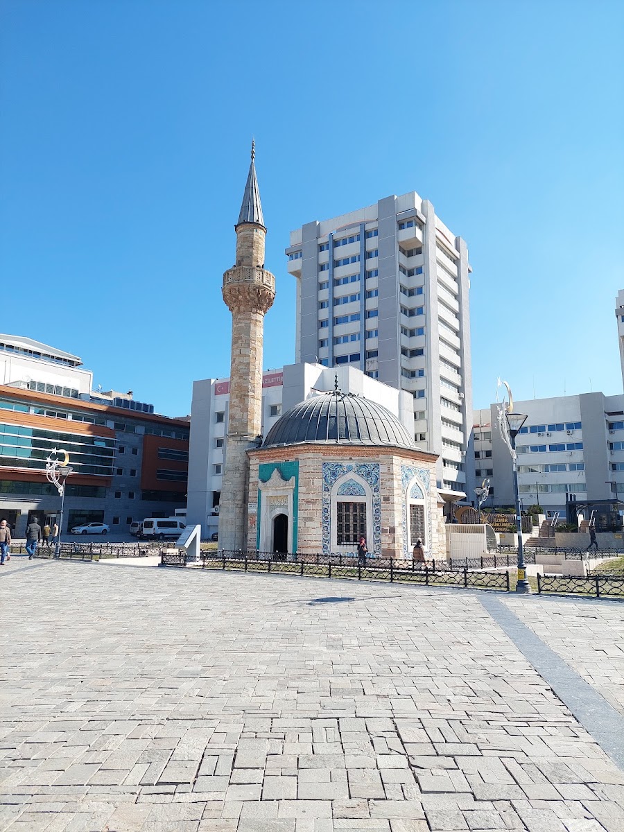 İzmir Konak Camii — fotoğraf 1