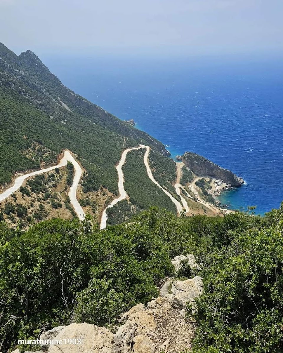 Kara Mağara Koyu — fotoğraf 1