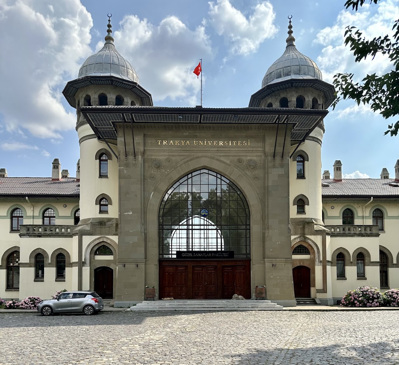 Karaağaç Tren Istasyonu — fotoğraf 1