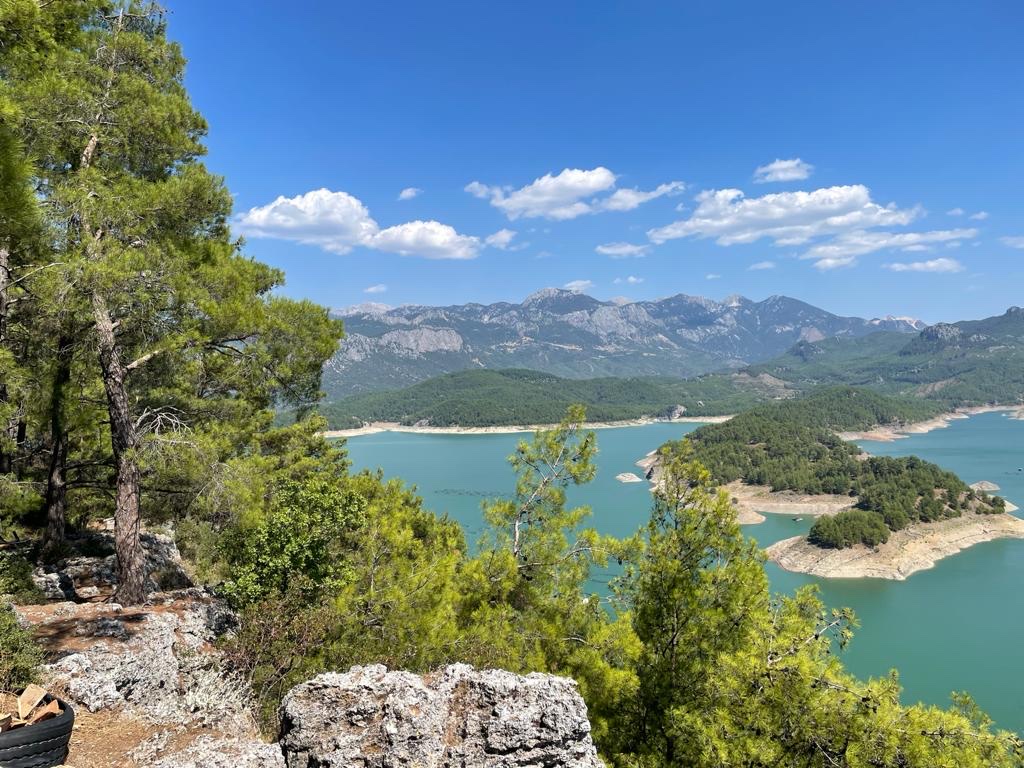 Karacaören Barajı Manzara Seyir Noktası — fotoğraf 1
