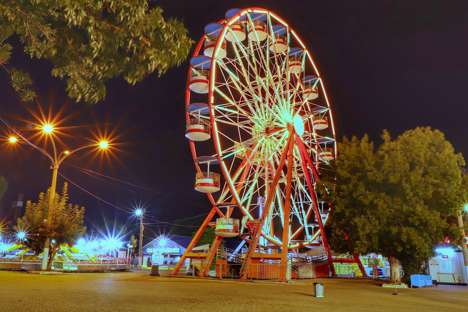Karaçayır Parkı — fotoğraf 1