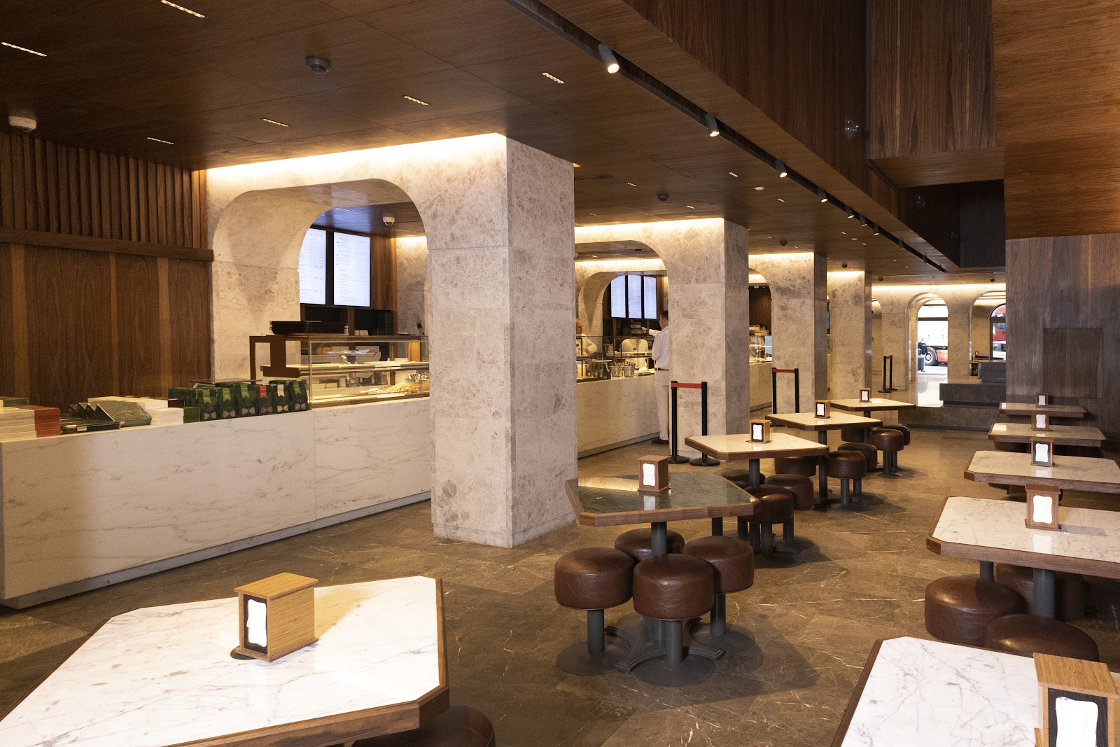 Karaköy Güllüoğlu - Nadir Güllü