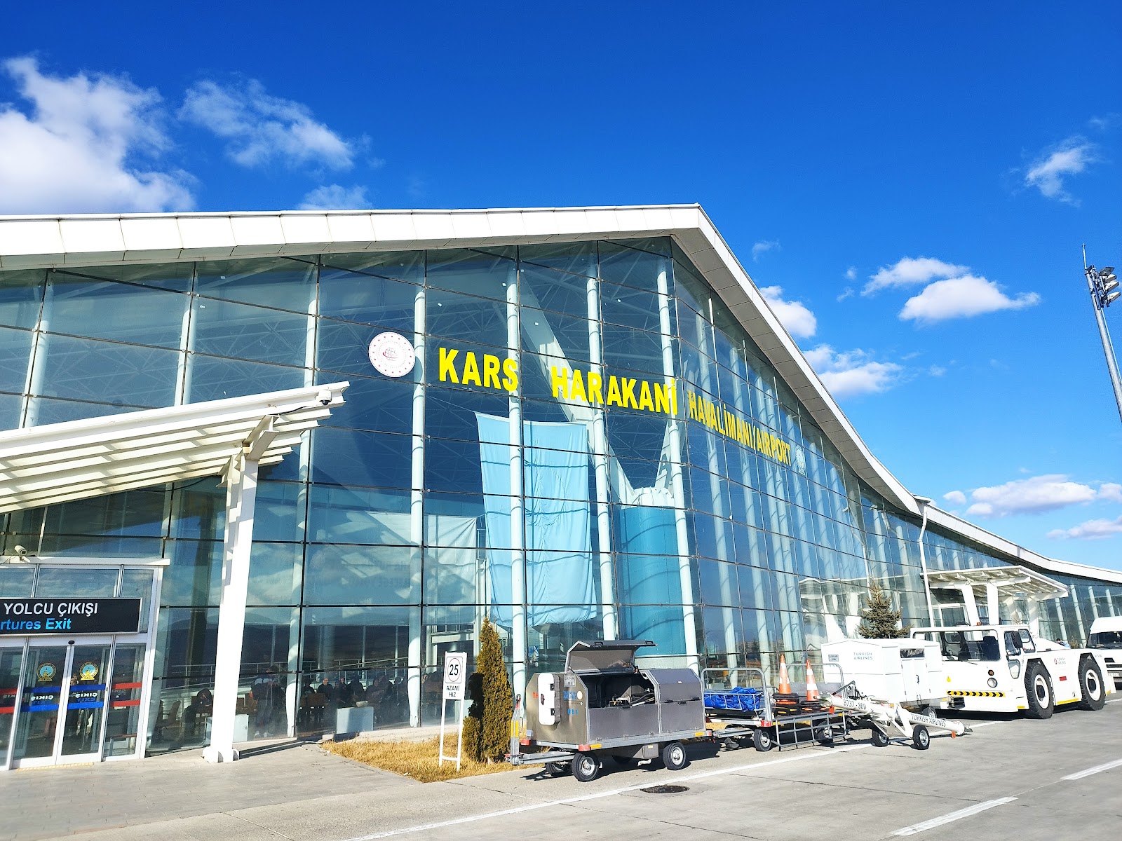 Kars Harakani Havalimanı (KSY) — fotoğraf 1