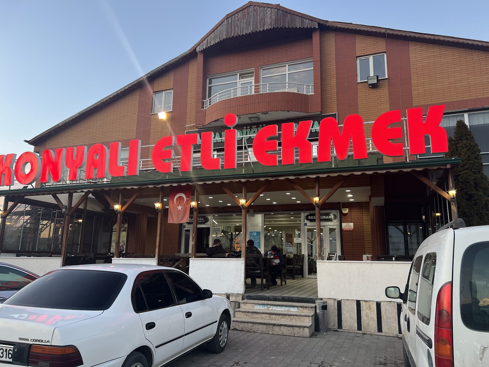 Kazancım Hizmet Etli Ekmek — fotoğraf 1