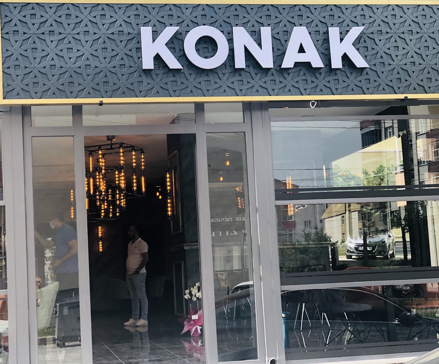 Konak Pastanesi — fotoğraf 1
