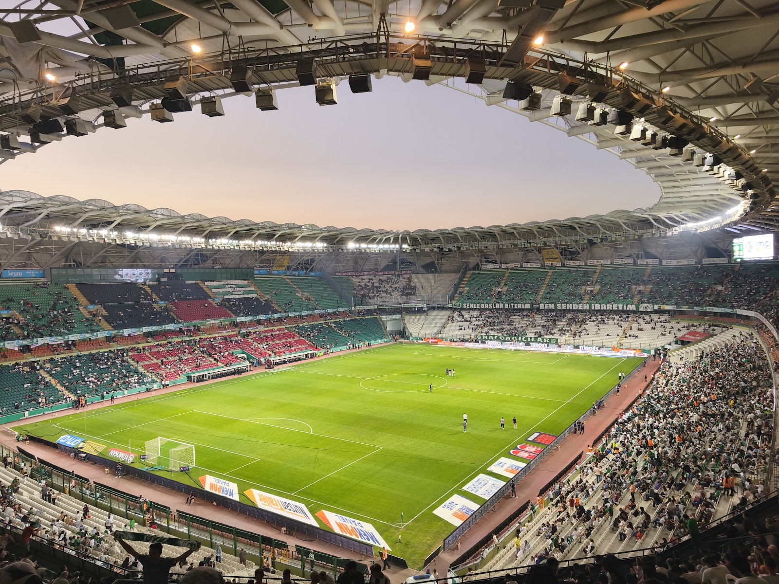 KONYA BÜYÜKŞEHİR BELEDİYE STADYUMU — fotoğraf 1