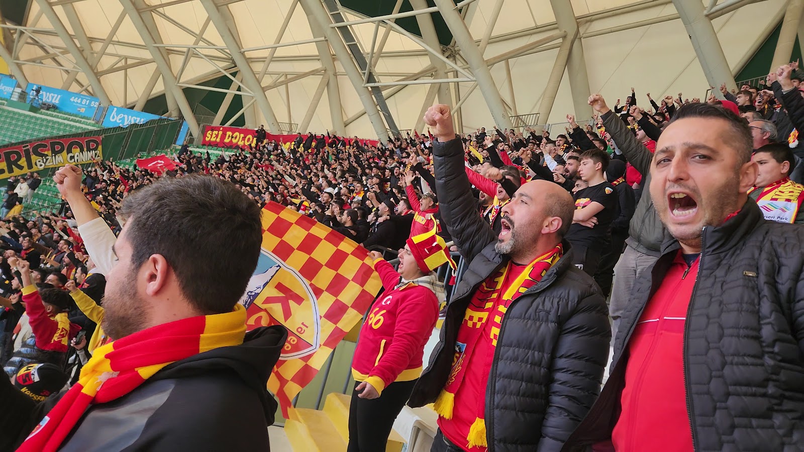 KONYA BÜYÜKŞEHİR BELEDİYE STADYUMU — fotoğraf 3