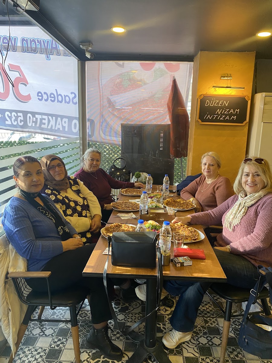 Köz Döner 63 Urfa Lahmacun — fotoğraf 4