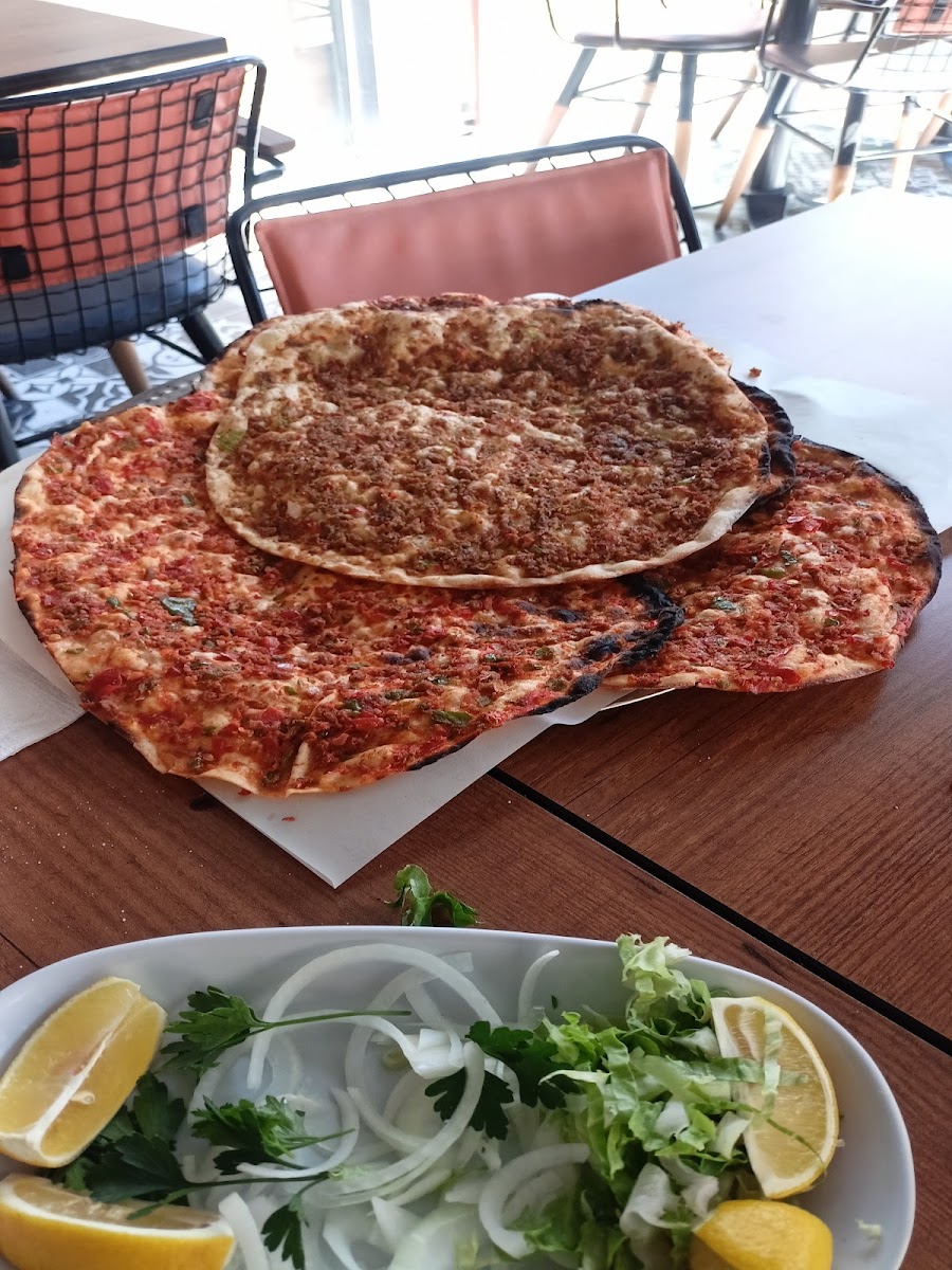 Köz Döner 63 Urfa Lahmacun — fotoğraf 5