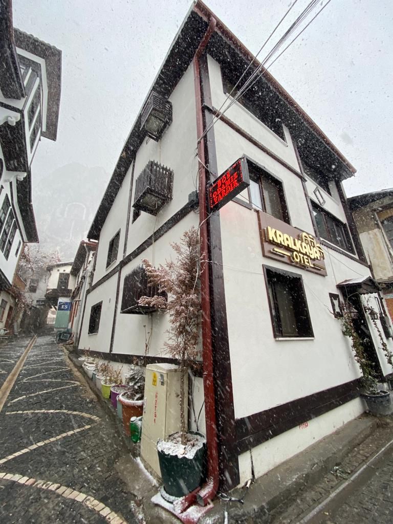 Kral Kaya Otel & Cafe — fotoğraf 1