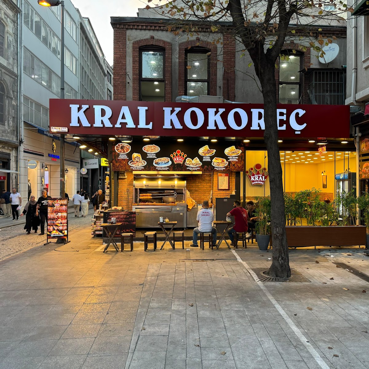 Kral Kokoreç Sirkeci — fotoğraf 1