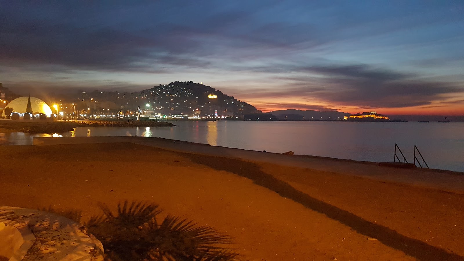 Kuşadası Sahil — fotoğraf 4