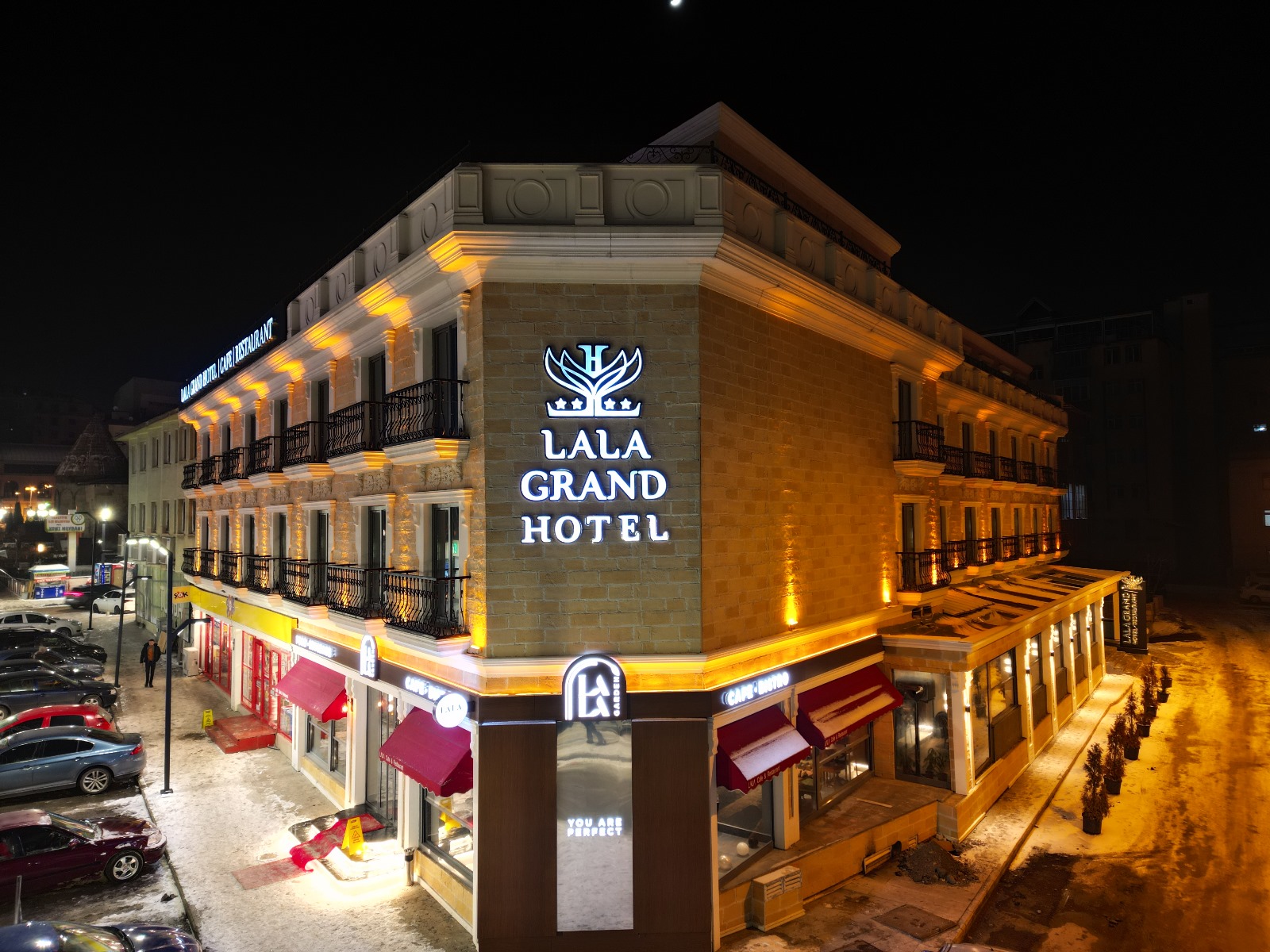 Lala Grand Hotel — fotoğraf 1