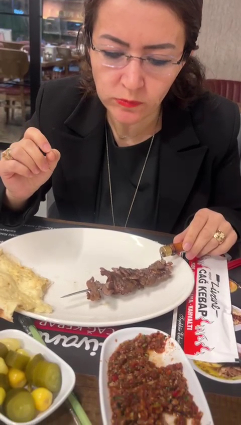 Livane Cağ Kebap YDA — fotoğraf 6