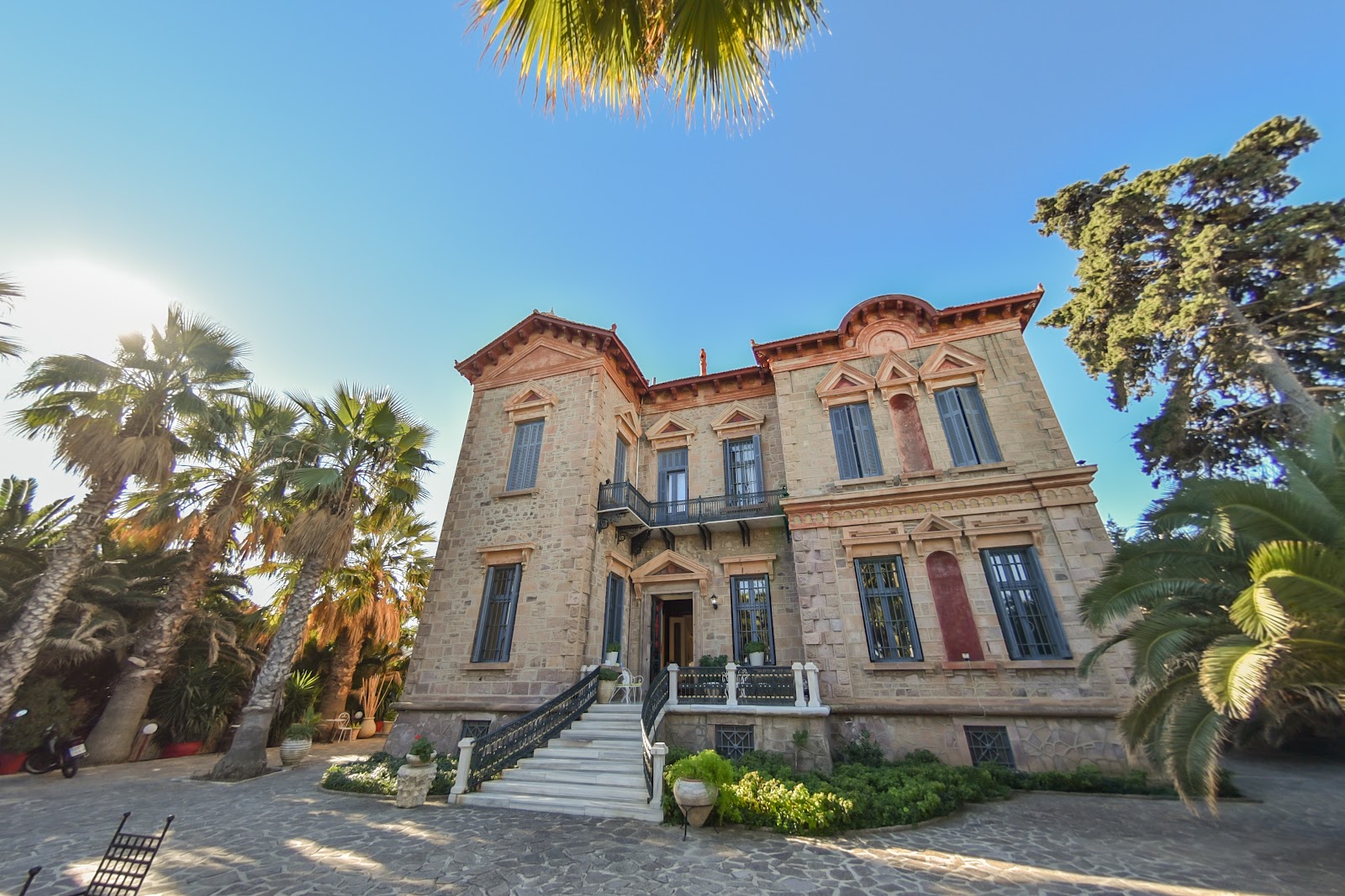 Loriet Hotel — fotoğraf 1