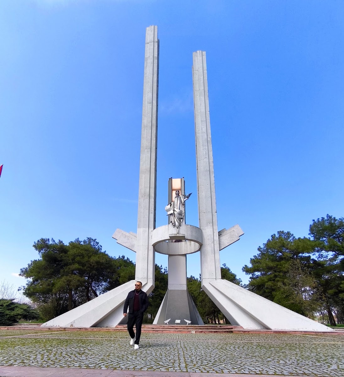 Lozan Anıtı ve Meydanı — fotoğraf 2