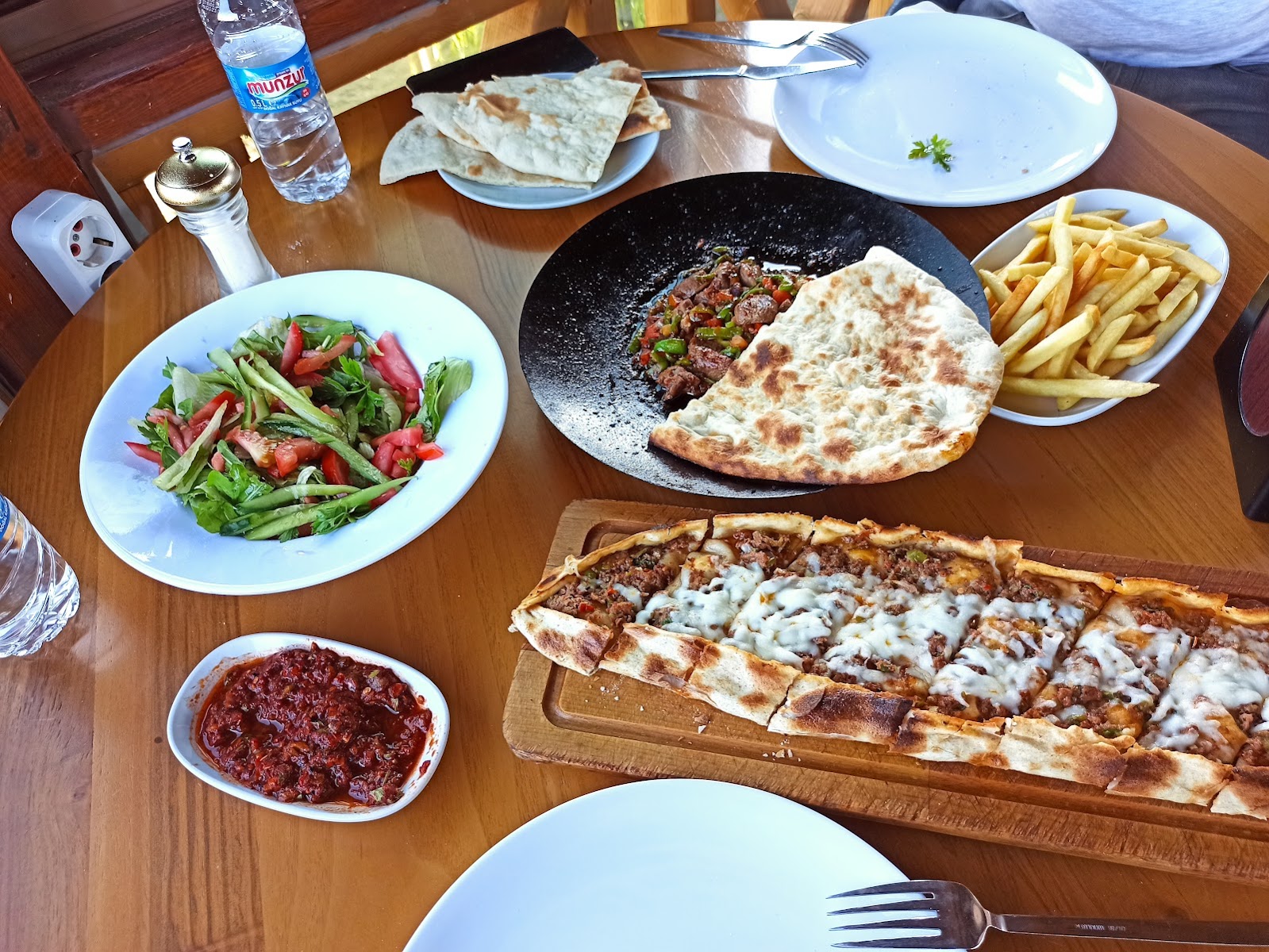 Marina Iskele Restoranı — fotoğraf 2