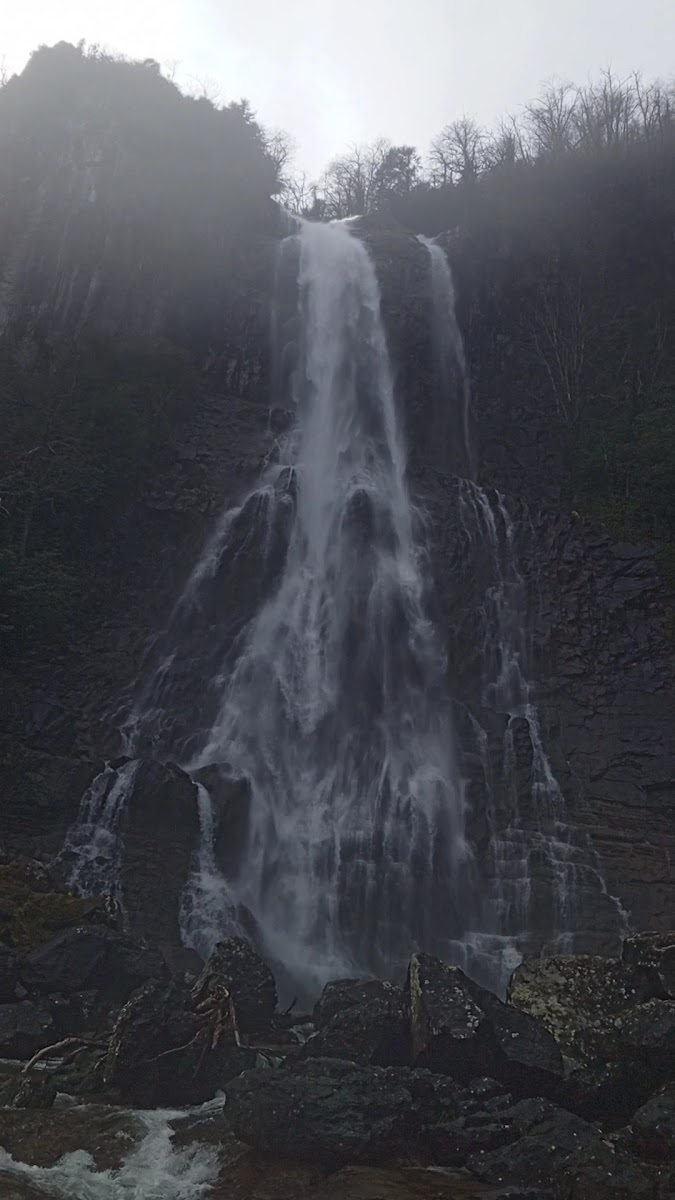 Mençuna Şelalesi — fotoğraf 2