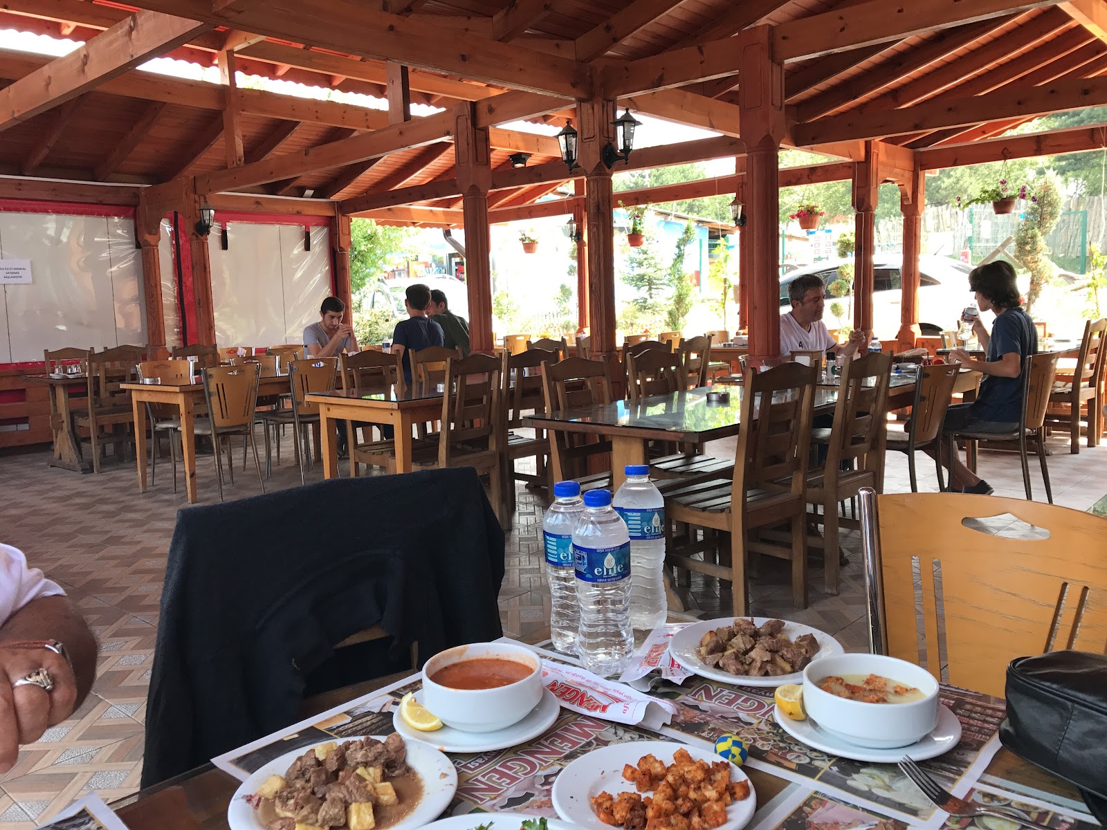 Mengen Lezzet Dünyası — fotoğraf 4