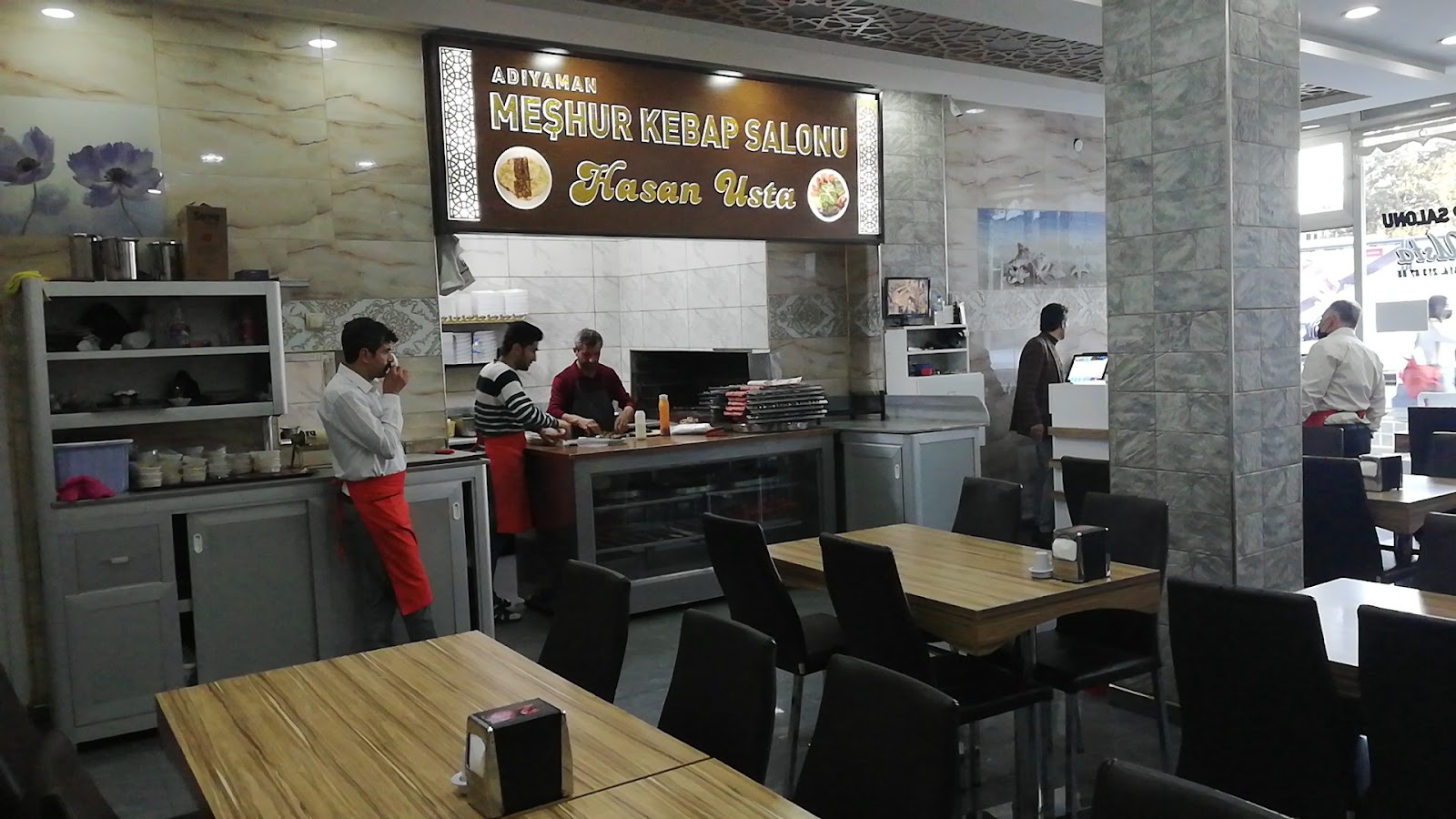 Meşhur Kebab Salonu Hasan Usta — fotoğraf 5