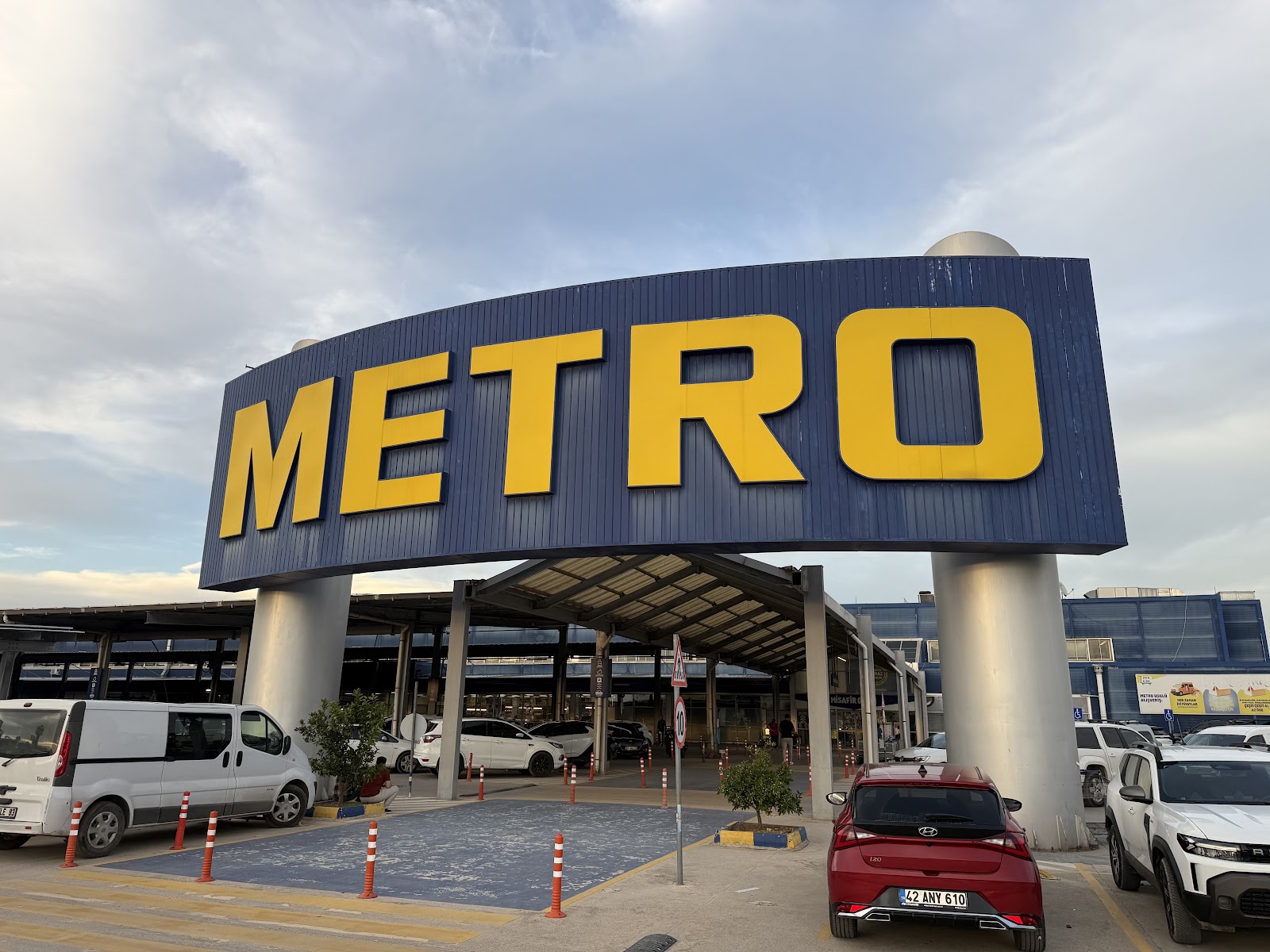 Metro Market Antalya — fotoğraf 1
