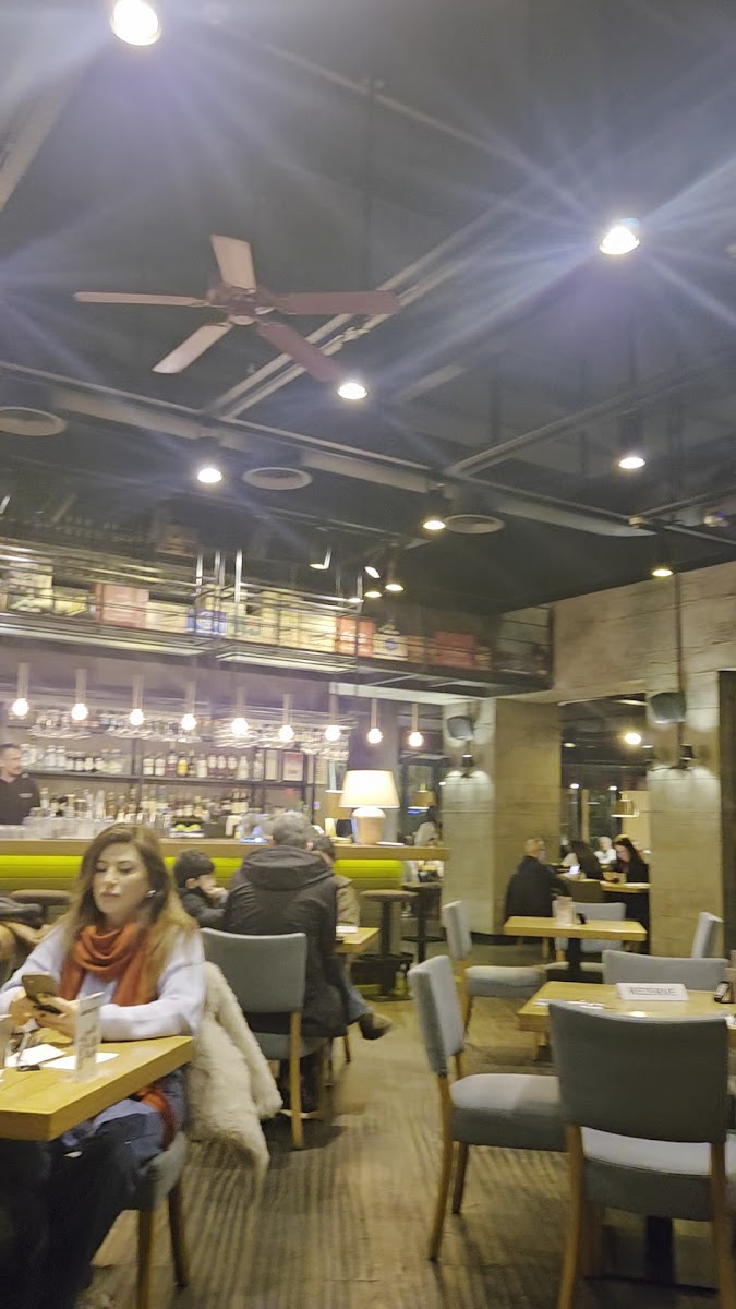 Midpoint Alsancak — fotoğraf 3