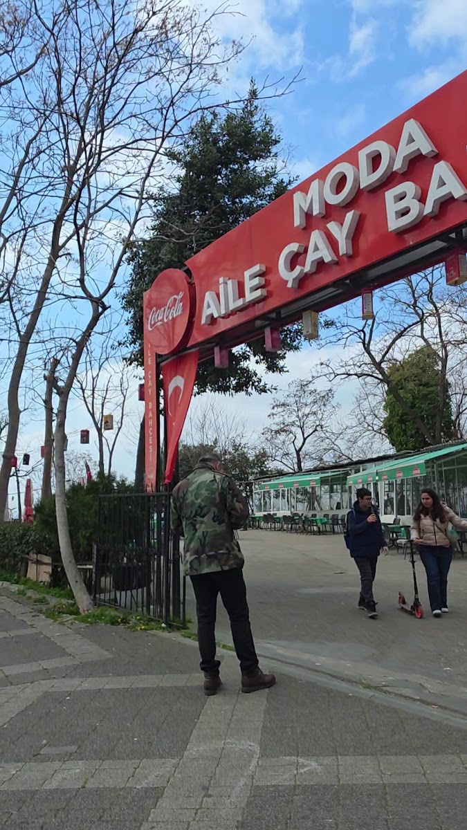 Moda Aile Çay Bahçesi — fotoğraf 2