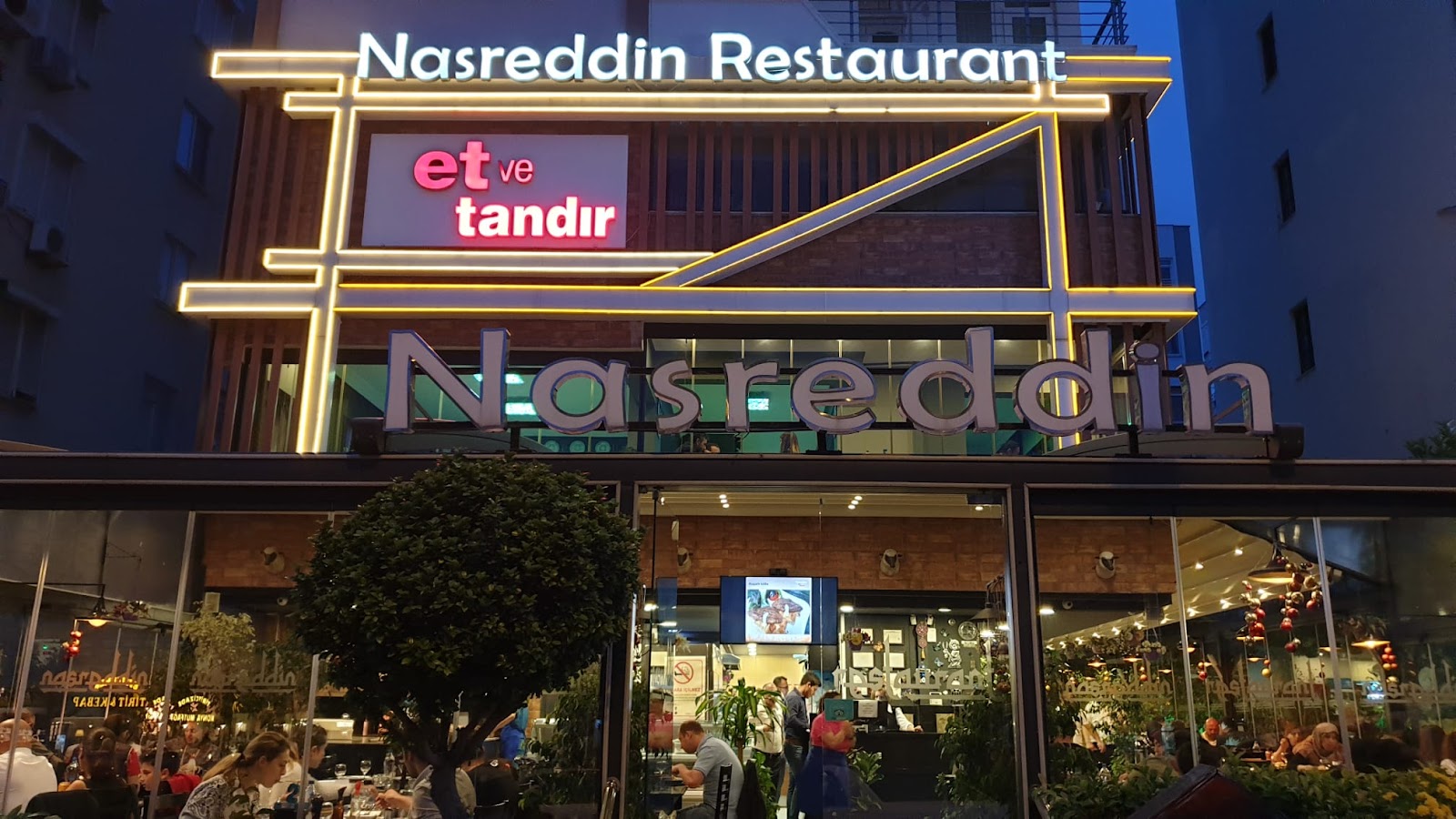 Nasreddin Et ve Tandır — fotoğraf 1