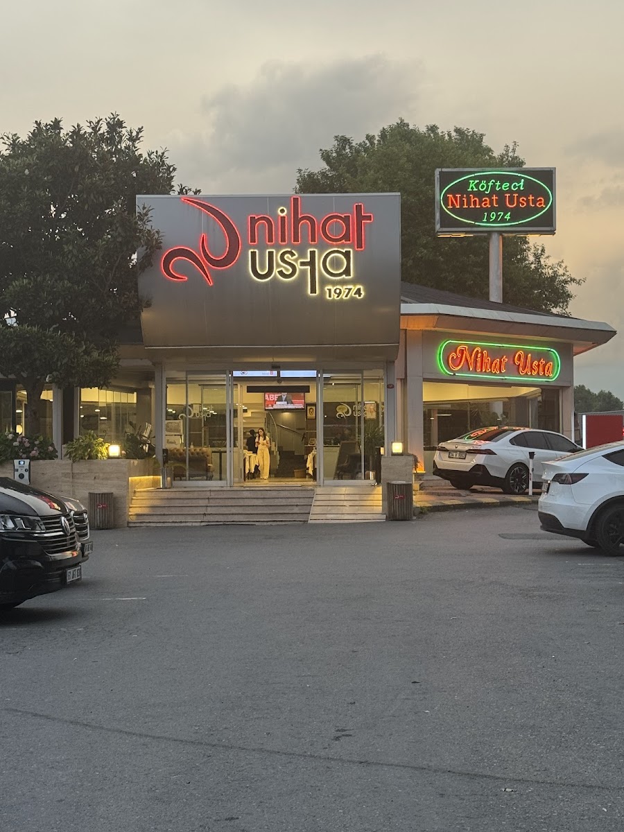 Nihat Usta Akçaabat Köfte — fotoğraf 1