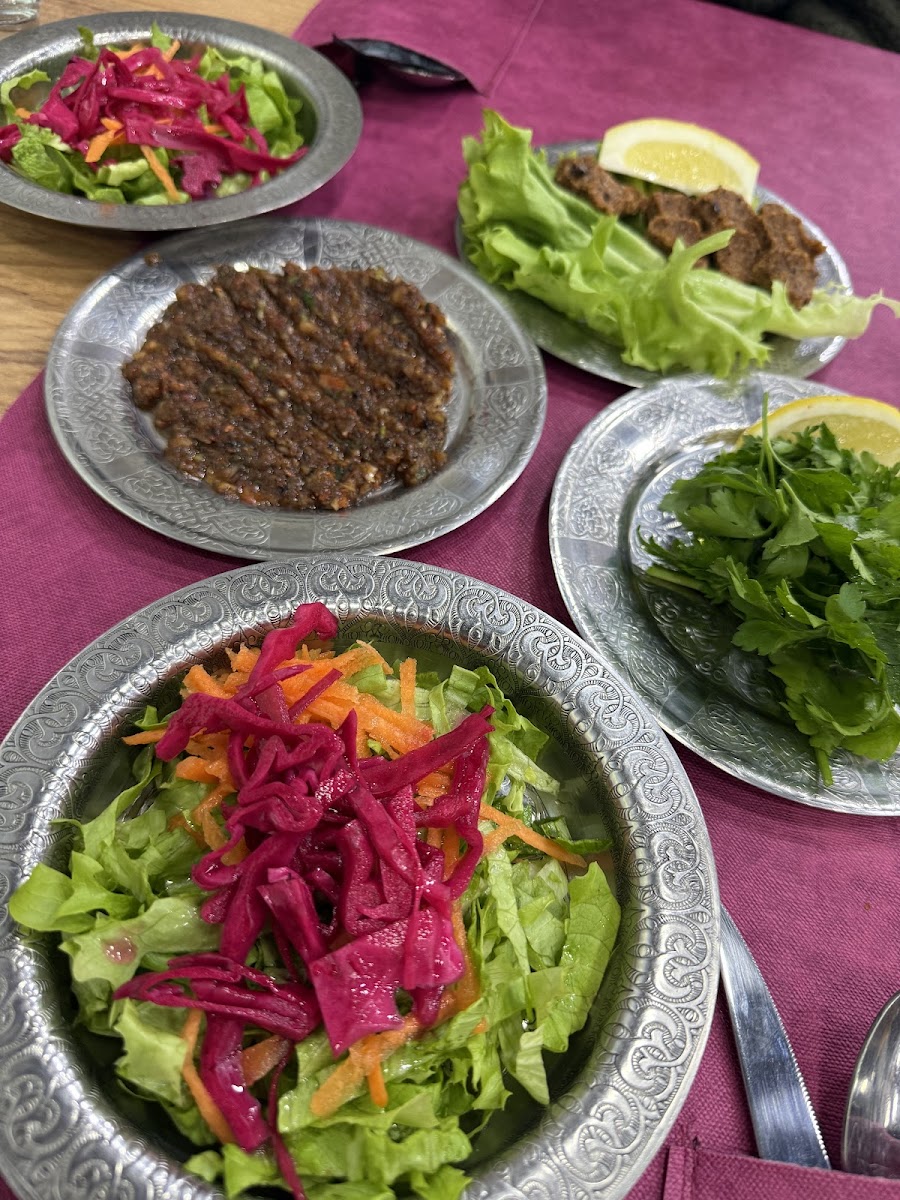 Özkılavuz Kebap Ve Lahmacun Sarayı — fotoğraf 2