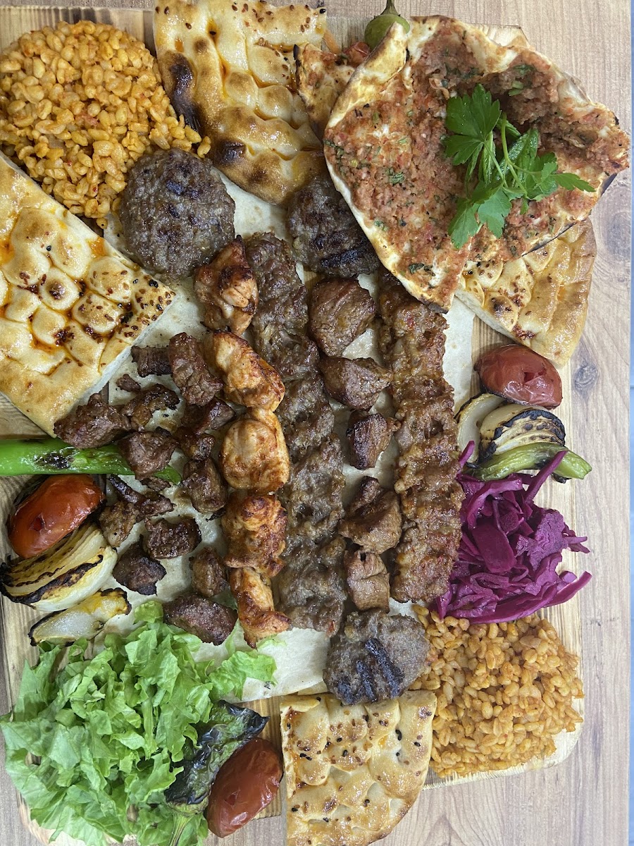 Özkılavuz Kebap Ve Lahmacun Sarayı — fotoğraf 5