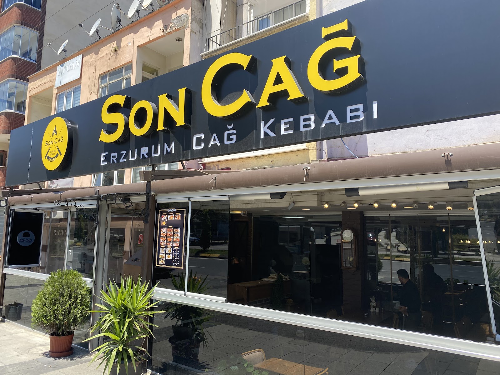 Özpalandöken Cağ Kebap Trabzon — fotoğraf 1