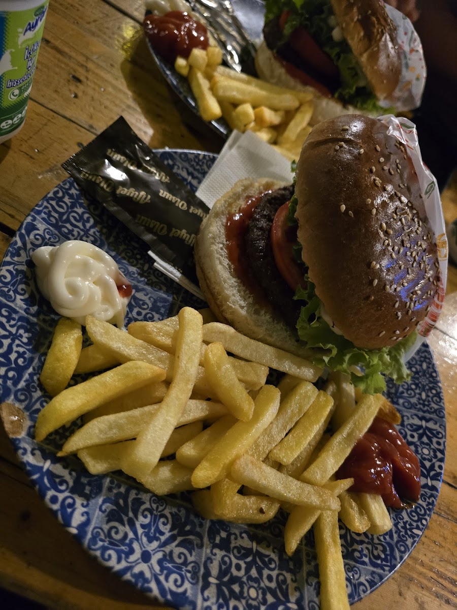 RADYO BURGER — fotoğraf 4