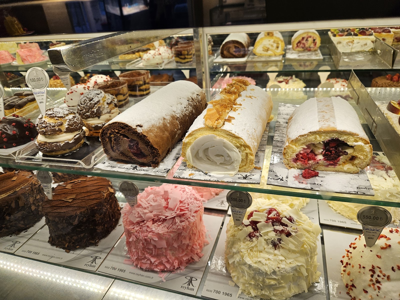 Reyhan Pastanesi Bostanlı — fotoğraf 10