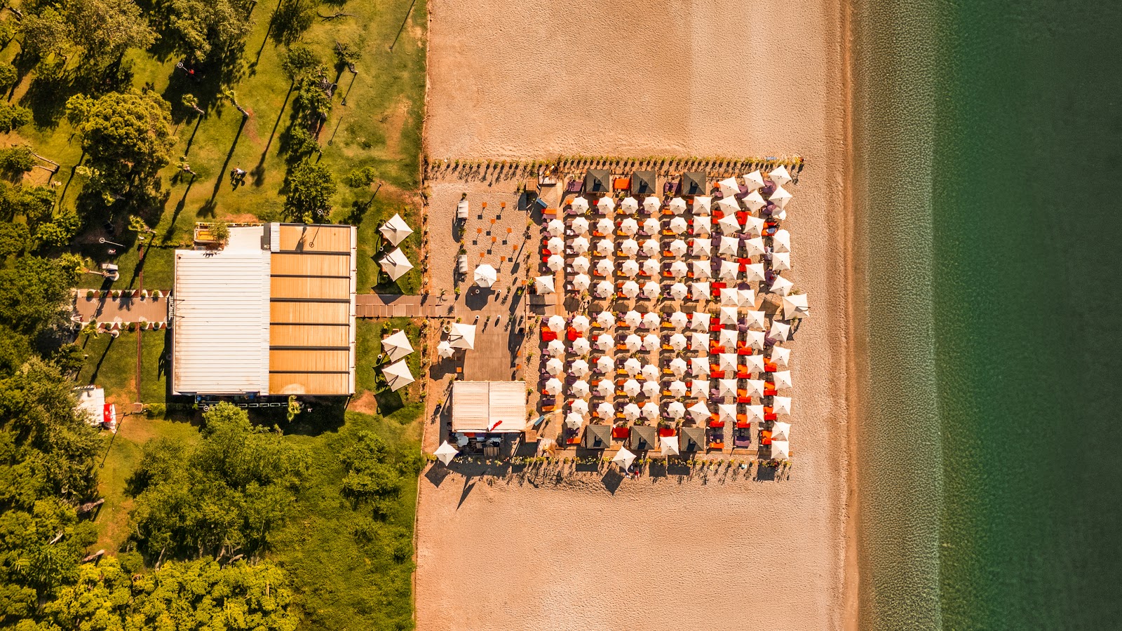 Roxy Beach Lounge Antalya - Restaurant & Cocktail Bar — fotoğraf 1