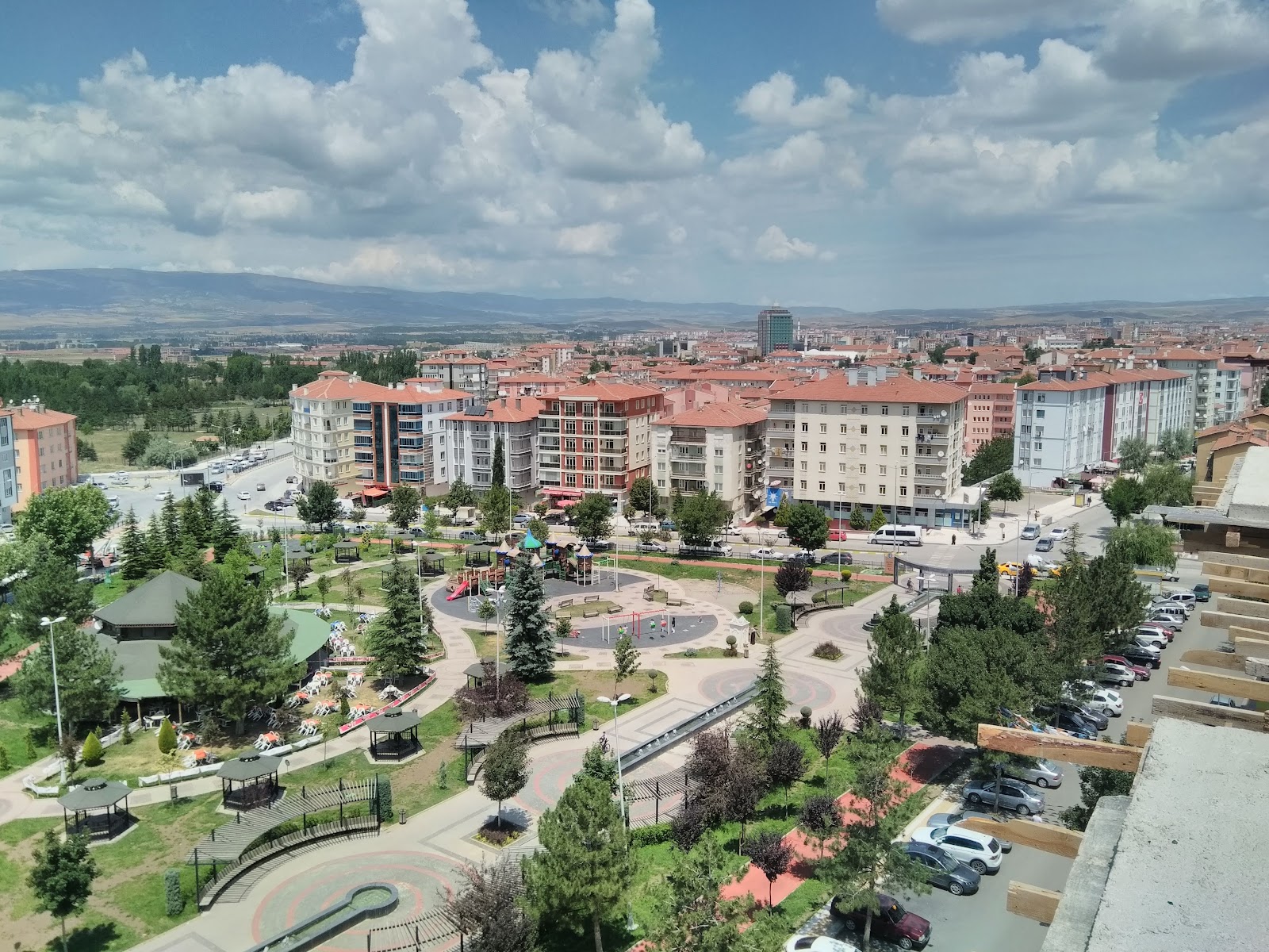 RÜSTEM EREN PARKI — fotoğraf 1