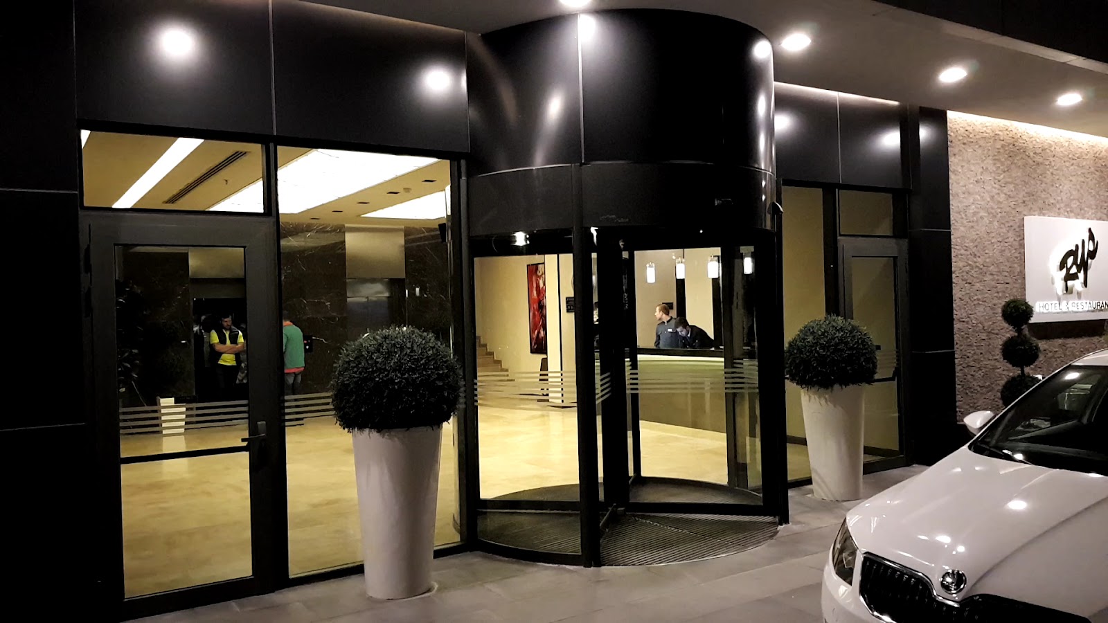 Rys Hotel & Restaurant — fotoğraf 5