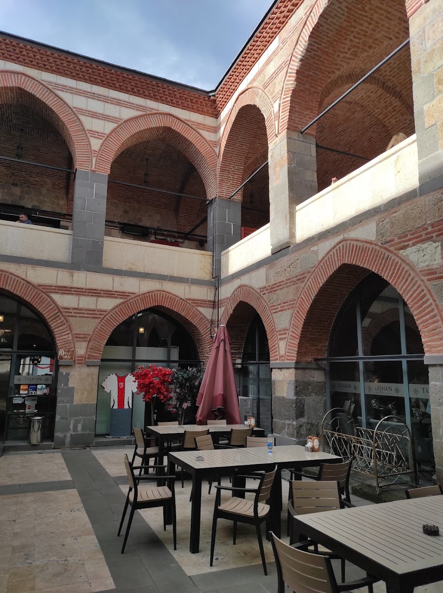 Saathane Meydanı — fotoğraf 4