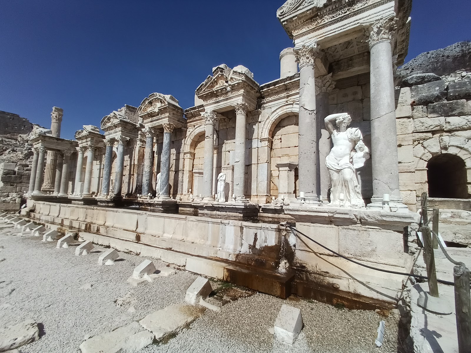 Sagalassos Antoninler Çeşmesi — fotoğraf 2